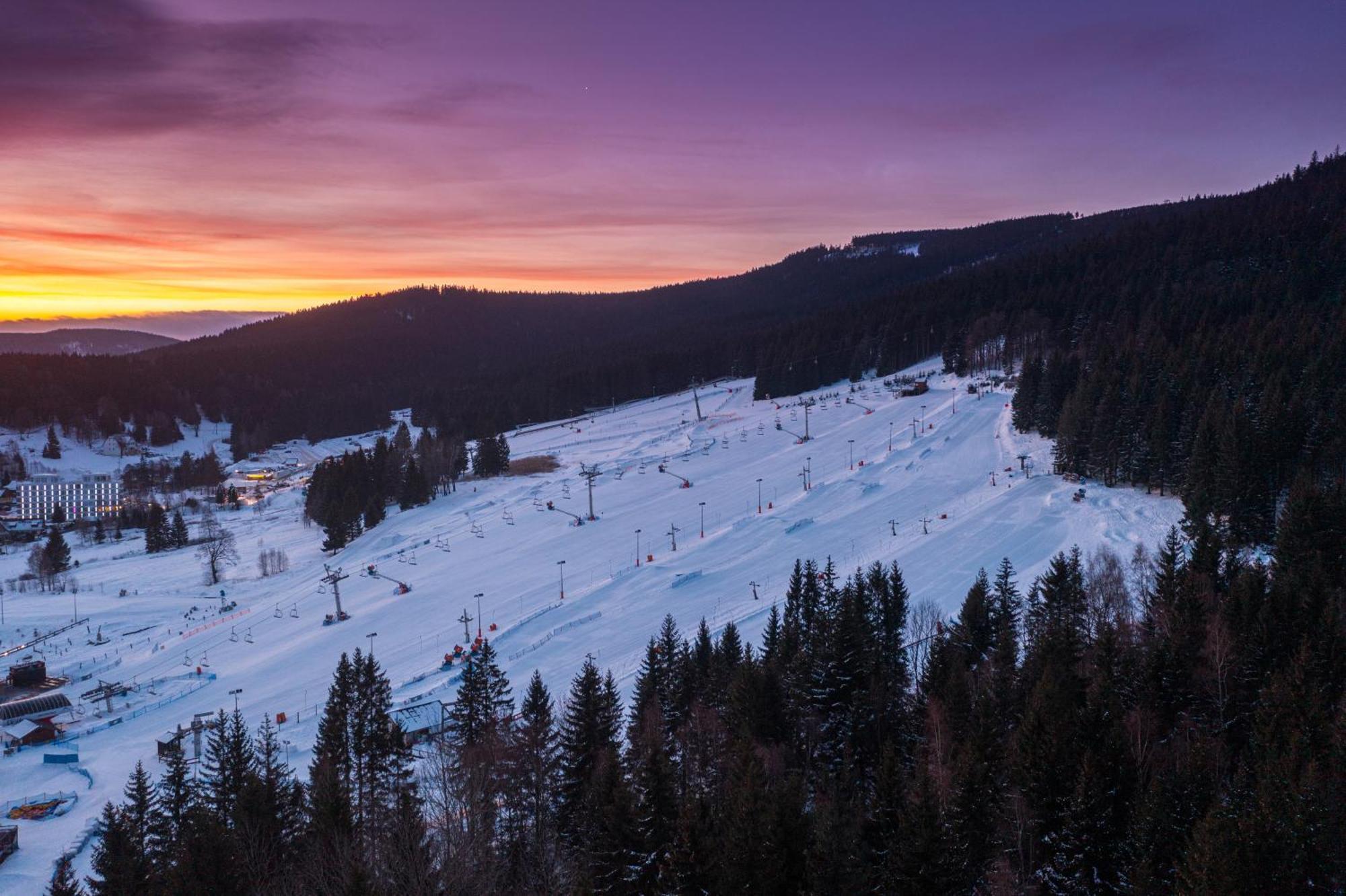 Aparthotel Apartamenty Czarna Gora 130 Sienna  Exteriör bild